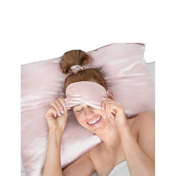 Kitsch The Satin Dream 3 pieces. Set- Pillow Cover Mask & Scrunchie New - Picture 1 of 14